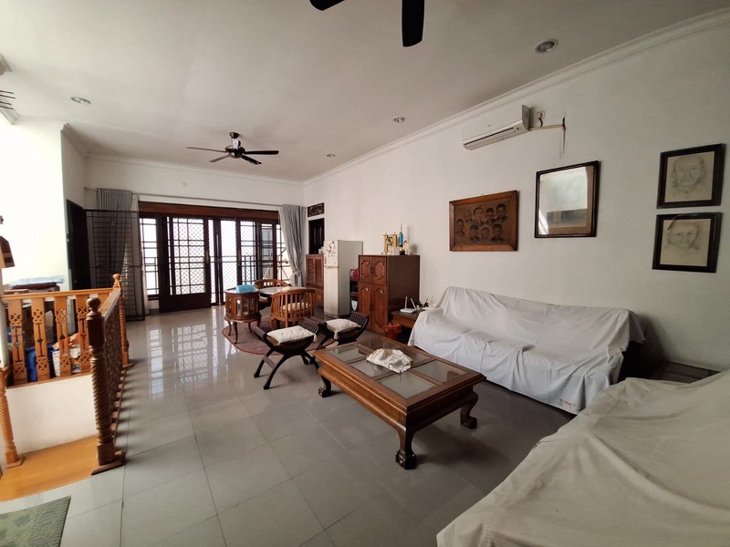 Rumah Hitung Tanah Area Cipete