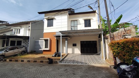 Rumah Baru Renovasi, Bebas Banjir, Lokasi strategis dekat ST. Pondok Ranji.