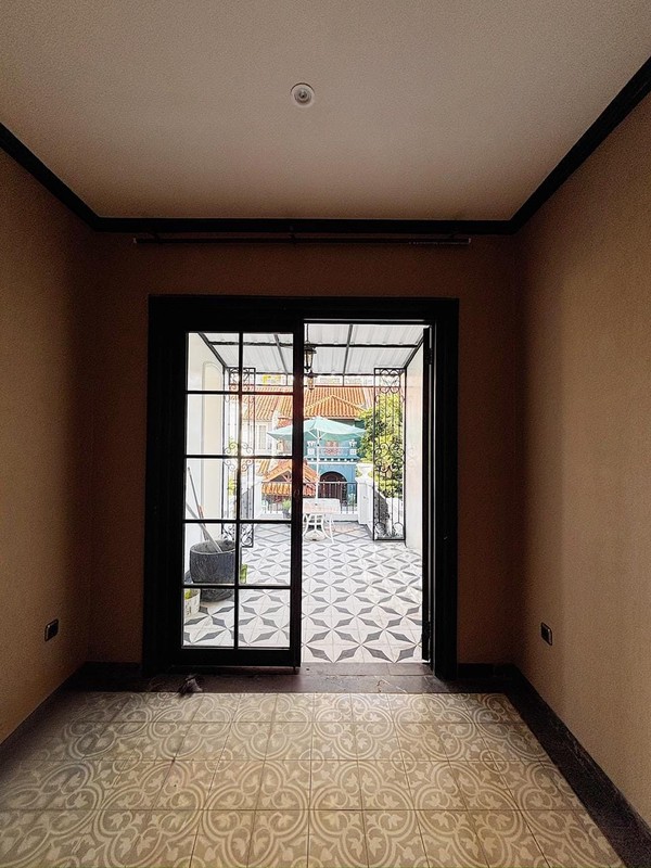 Rumah Modern Classic Siap Huni di Puri Cinere Harga Murah