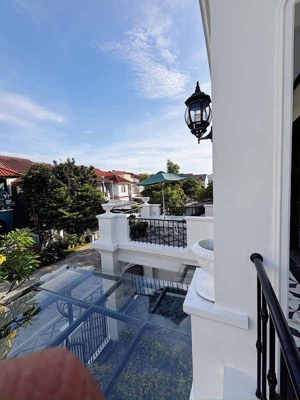 Rumah Modern Classic Siap Huni di Puri Cinere Harga Murah