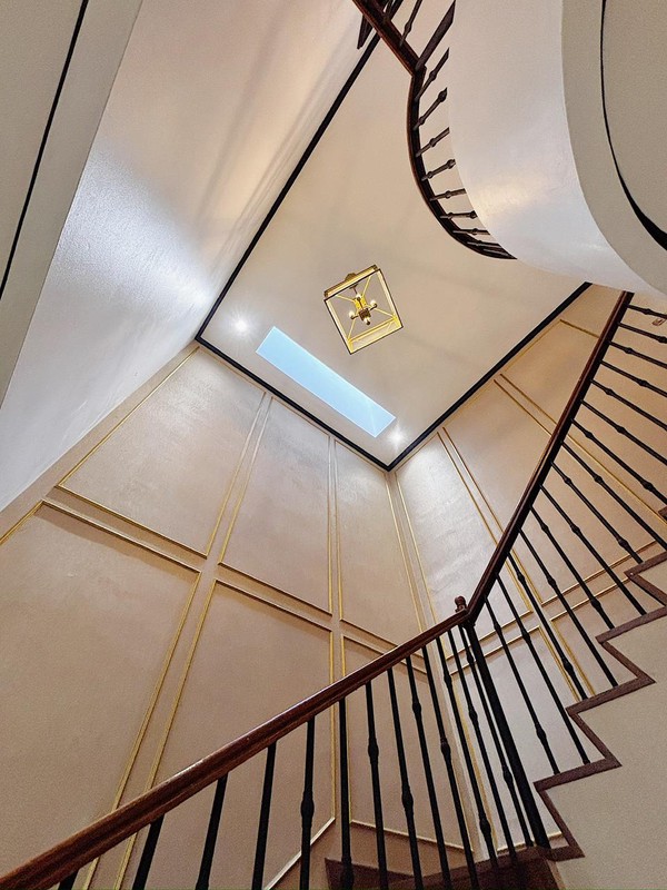 Rumah Modern Classic Siap Huni di Puri Cinere Harga Murah