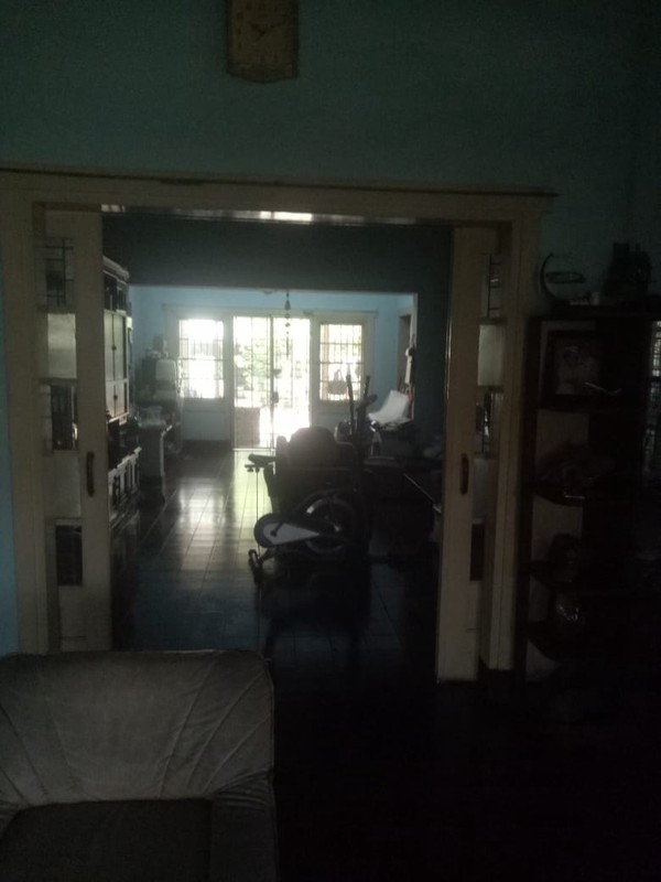 Dijual Rumah Lama di Area Pegangsaan, Menteng - Investasi Menguntungkan Jangka Panjang