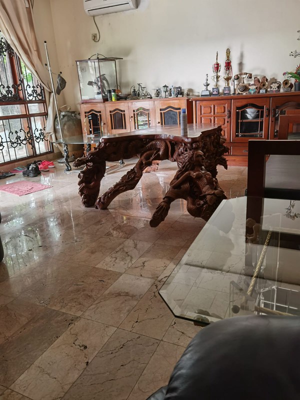 Rumah dengan Luas Tanah 720 m2 dan Bangunan 500 m2 Sertifikat SHM Lokasi Strategis @Menteng, Jakarta Pusat