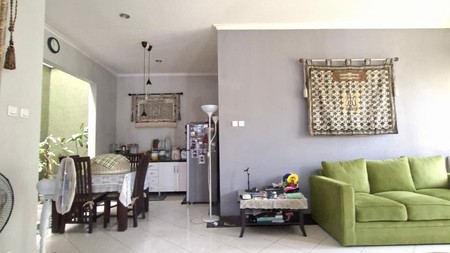 Rumah HOOK di Bintaro Jaya Cantik Semi Furnished Siap Huni 2 Lantai SHM
