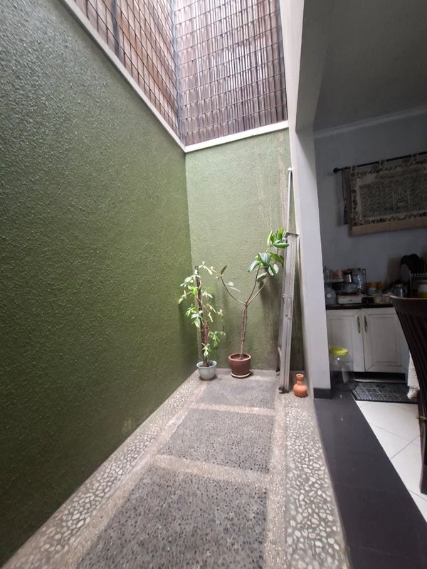 Rumah HOOK di Bintaro Jaya Cantik Semi Furnished Siap Huni 2 Lantai SHM