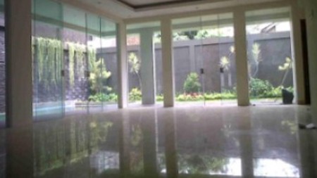 Dijual Luxury House di CIlandak Timur, Pasar Minggu, Jakarta Selatan