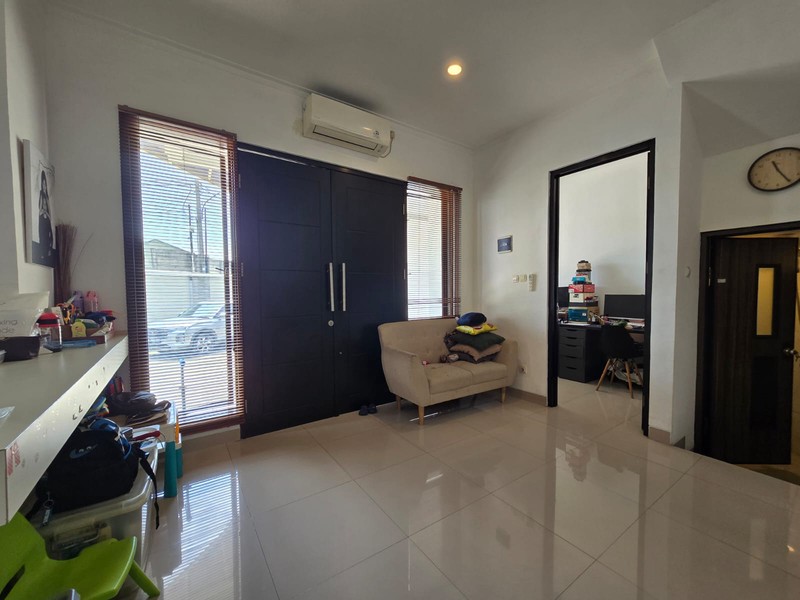 Rumah Siap Huni 2 Lantai di Ciputat Dekat Bintaro Jaya dengan Hunian Nyaman dan Asri