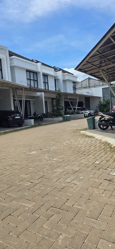 Rumah Siap Huni 2 Lantai di Ciputat Dekat Bintaro Jaya dengan Hunian Nyaman dan Asri