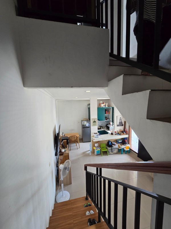 Rumah Siap Huni 2 Lantai di Ciputat Dekat Bintaro Jaya dengan Hunian Nyaman dan Asri