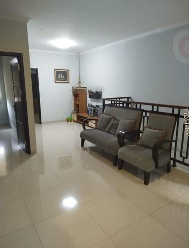 [DISEWA] RUMAH 2 LANTAI LOKASI SANGAT STRATEGIS DAN PREMIUM @GRAHA RAYA