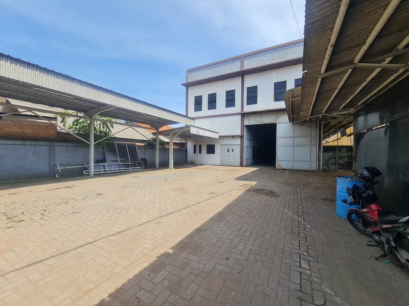 Gudang bagus standar industri di Cikarang Selatan dekat kawasan Delta Silikon, EJIP