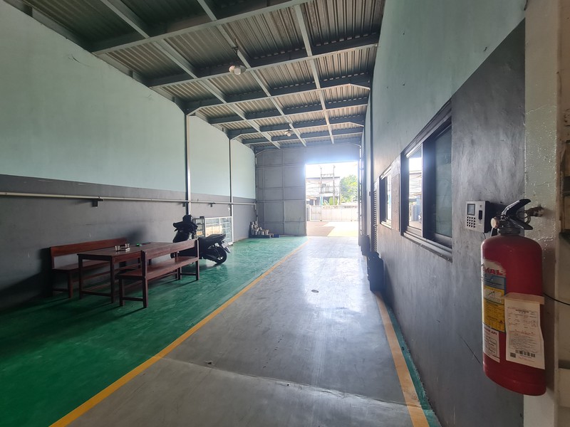 Gudang bagus standar industri di Cikarang Selatan dekat kawasan Delta Silikon, EJIP