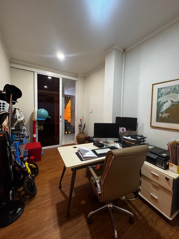 Rumah Semi Furnished Bagus SHM Siap Huni Dengan Hunian Nyaman @Bintaro Sektor 9