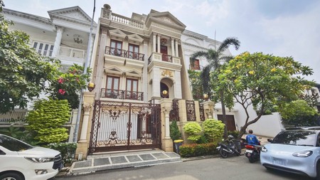 Dijual Rumah Bukit Gading Mediterania, Kelapa Gading