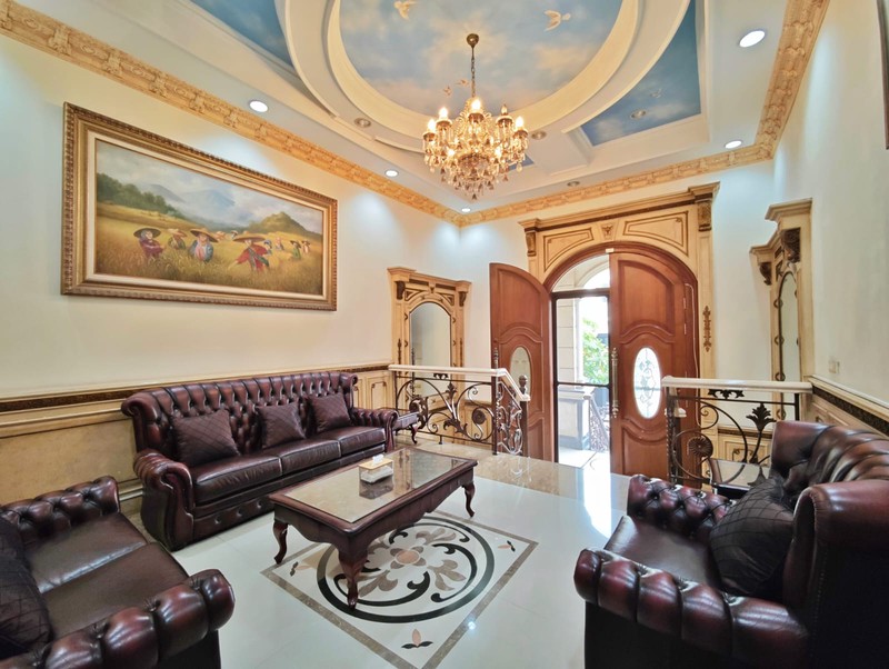 Dijual Rumah Bukit Gading Mediterania, Kelapa Gading