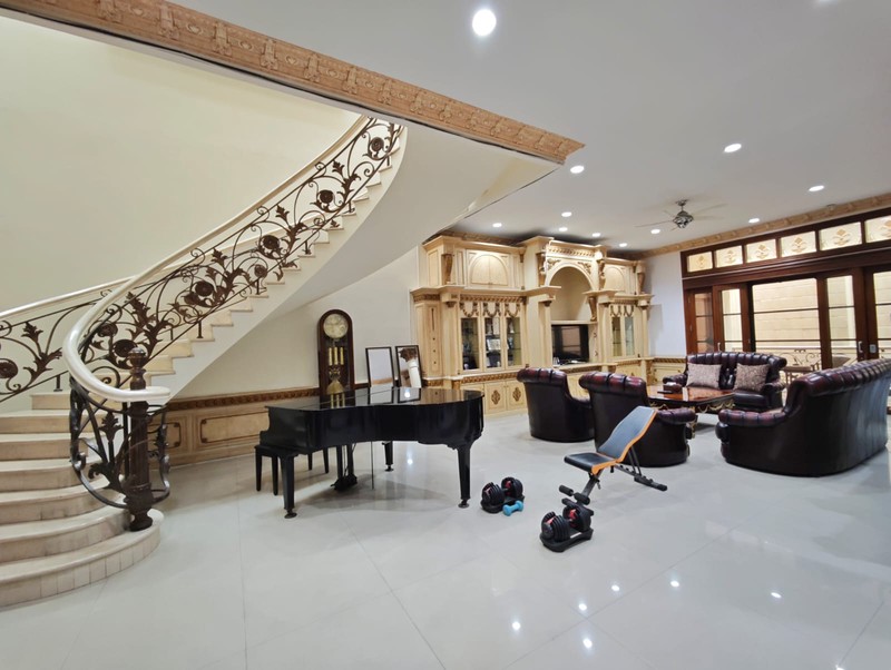 Dijual Rumah Bukit Gading Mediterania, Kelapa Gading