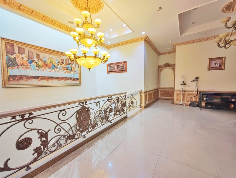 Dijual Rumah Bukit Gading Mediterania, Kelapa Gading