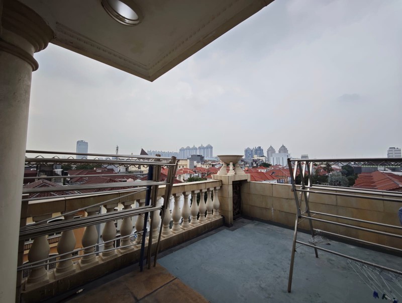 Dijual Rumah Bukit Gading Mediterania, Kelapa Gading