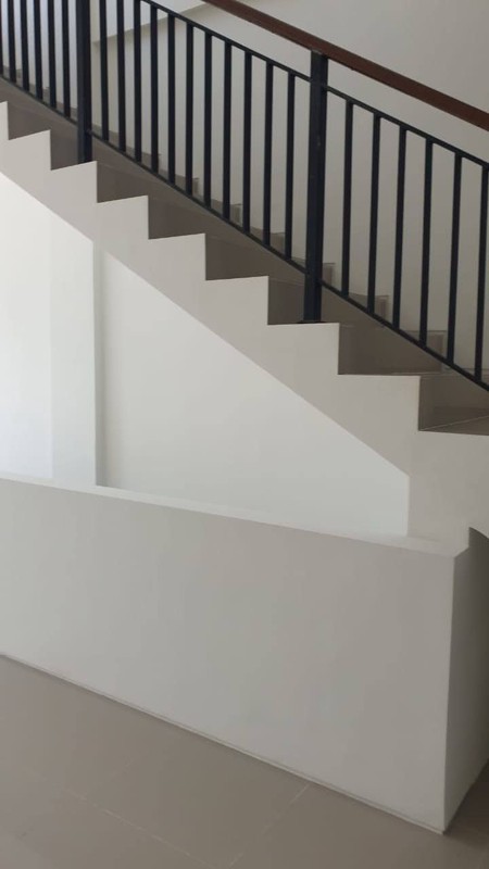 Disewakan Ruko Baru 3 Lantai Strategis di Jalan Nol Pusat bisnis, Kenjeran"