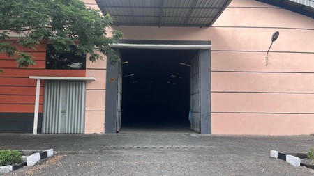 Gudang Strategis di Manyar Gresik, Siap Pakai & Aman 24 Jam