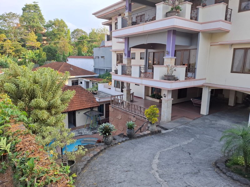 JUAL VILLA PERSEWAAN ISTIMEWA DAERAH LEDUG TRETES SISIH TIMUR