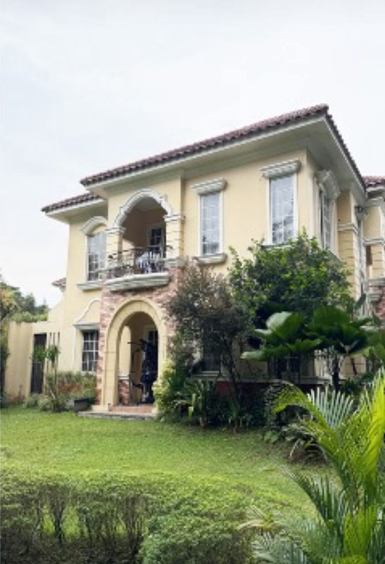 Rumah Hoek America style Monte Carlo BSD city