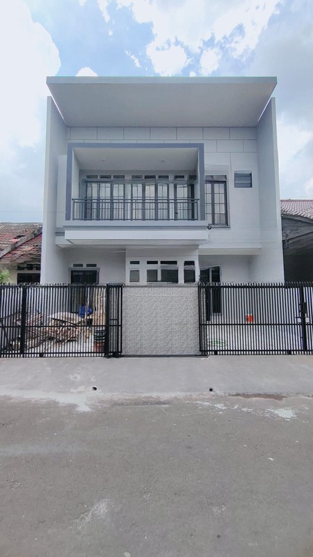 Rumah baru siap huni di Griya Loka BSD