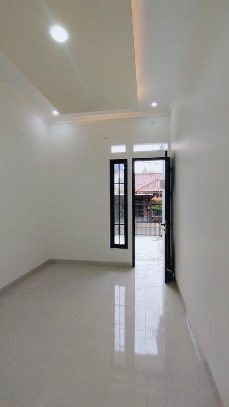 Rumah baru siap huni di Griya Loka BSD