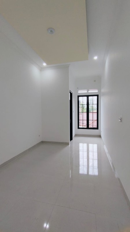 Rumah baru siap huni di Griya Loka BSD