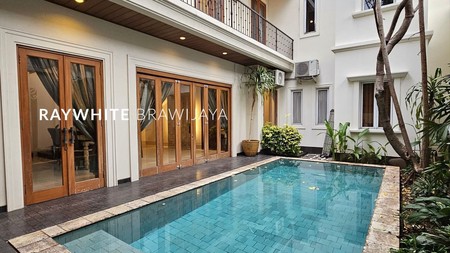 Rumah Bangunan 2 Lantai Siap Huni Area Cilandak