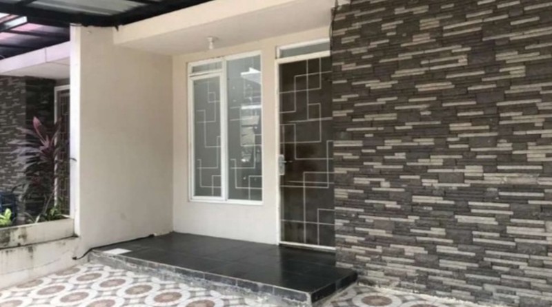 RUMAH CANTIK DI METLAND TRANSYOGI CIBUBUR HARGA NEGO