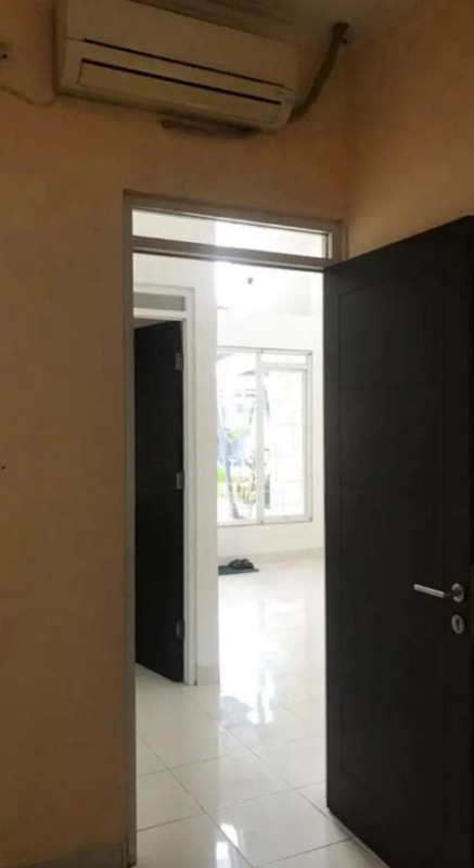 RUMAH CANTIK DI METLAND TRANSYOGI CIBUBUR HARGA NEGO