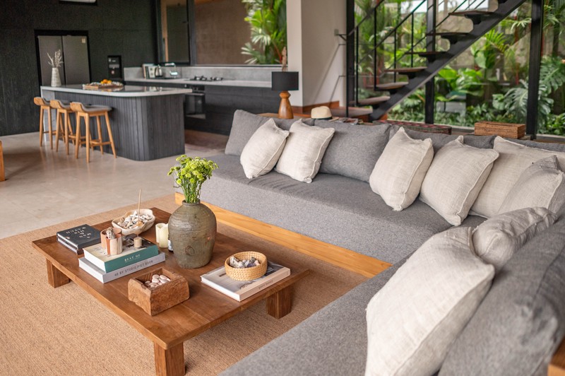 Leasehold - Luxurious Modern Tropical Family Villa in Babakan, Canggu, Bali