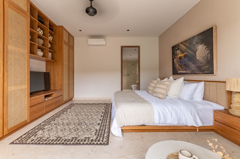 Leasehold - Luxurious Modern Tropical Family Villa in Babakan, Canggu, Bali