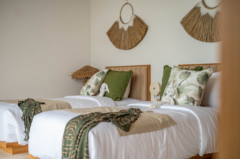  Leasehold - Luxurious Modern Tropical Family Villa in Babakan, Canggu, Bali