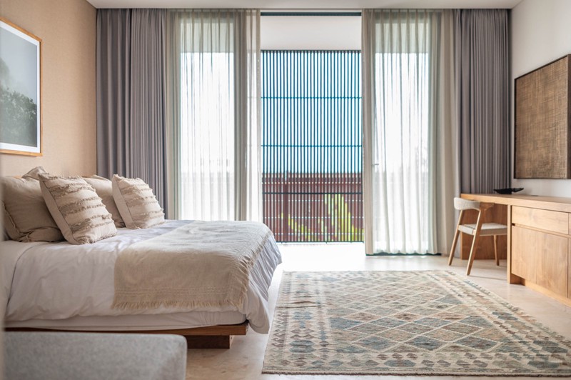  Leasehold - Luxurious Modern Tropical Family Villa in Babakan, Canggu, Bali