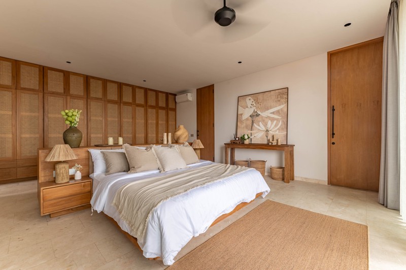  Leasehold - Luxurious Modern Tropical Family Villa in Babakan, Canggu, Bali