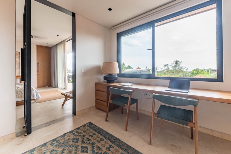  Leasehold - Luxurious Modern Tropical Family Villa in Babakan, Canggu, Bali
