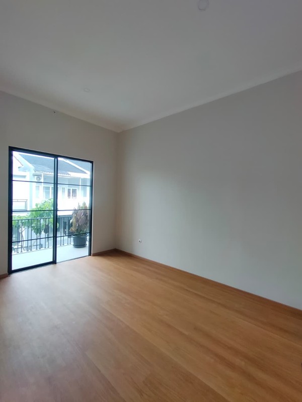 BRAND NEW HOUSE at KENCANALOKA BSD 