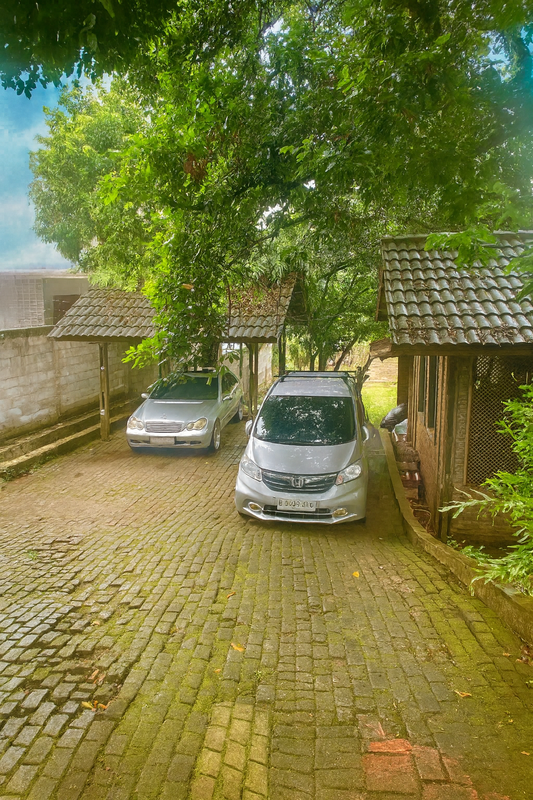 Lahan 2100 m2 di Limo Depok - Potensial untuk Villa, Hunian, atau Investasi