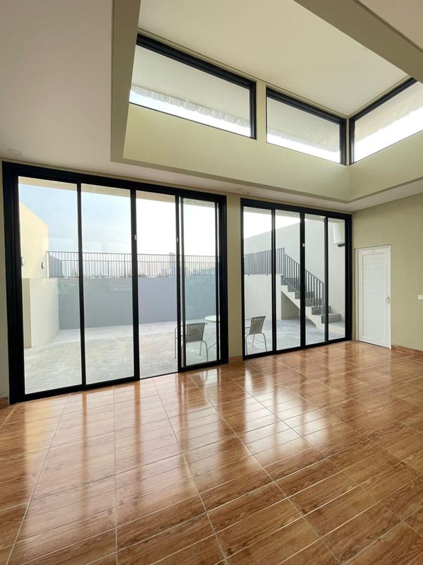 RUMAH MODERN TROPIS MINIMALIS - PULOMAS, JAKARTA TIMUR