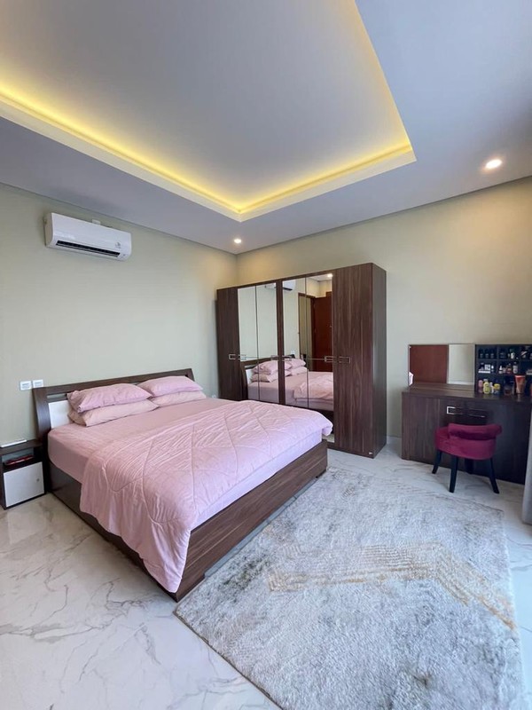 RUMAH MODERN TROPIS MINIMALIS - PULOMAS, JAKARTA TIMUR