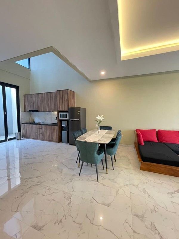 RUMAH MODERN TROPIS MINIMALIS - PULOMAS, JAKARTA TIMUR