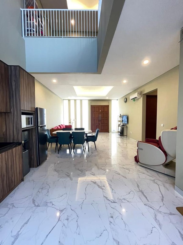 RUMAH MODERN TROPIS MINIMALIS - PULOMAS, JAKARTA TIMUR