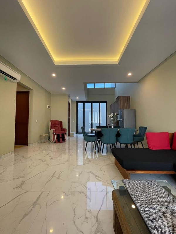 RUMAH MODERN TROPIS MINIMALIS - PULOMAS, JAKARTA TIMUR