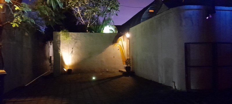 Disewakan Villa Grand Blue 4 Kamar Tidur Mewah dengan 2 Kolam Renang di Seminyak, Kuta, Bali.
