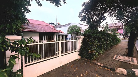 Dijual Rumah Terawat Lokasi Strategis Di Jl. Metro Pondok Pindah, Jakarta Selatan
