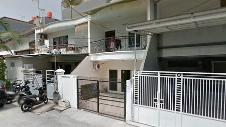 Rumah 2 lantai di jalan utama komplek Taman Nyiur, Sunter Agung