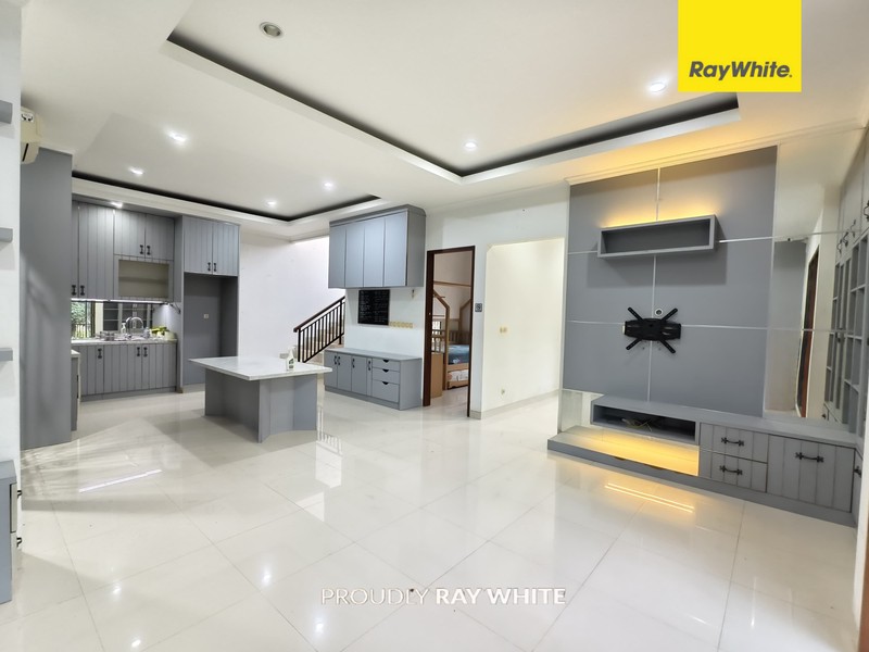 Rumah Hoek Badan di ICON COSMO BSD City, ready untuk cat lovers