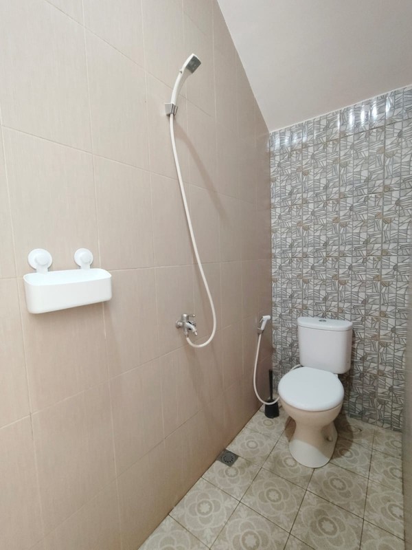 Rumah Bagus 2Lantai, Diarea Komplek Villa Gunung Lestari jombang Bintaro